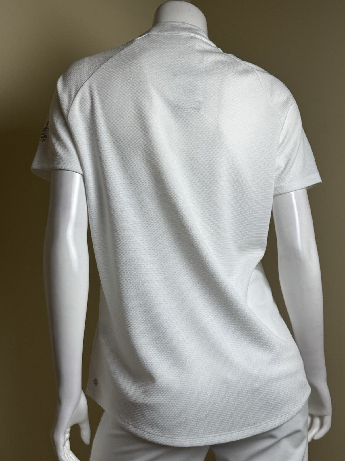 Adidas Women’s Golf Shirt Sz L    (B.170)