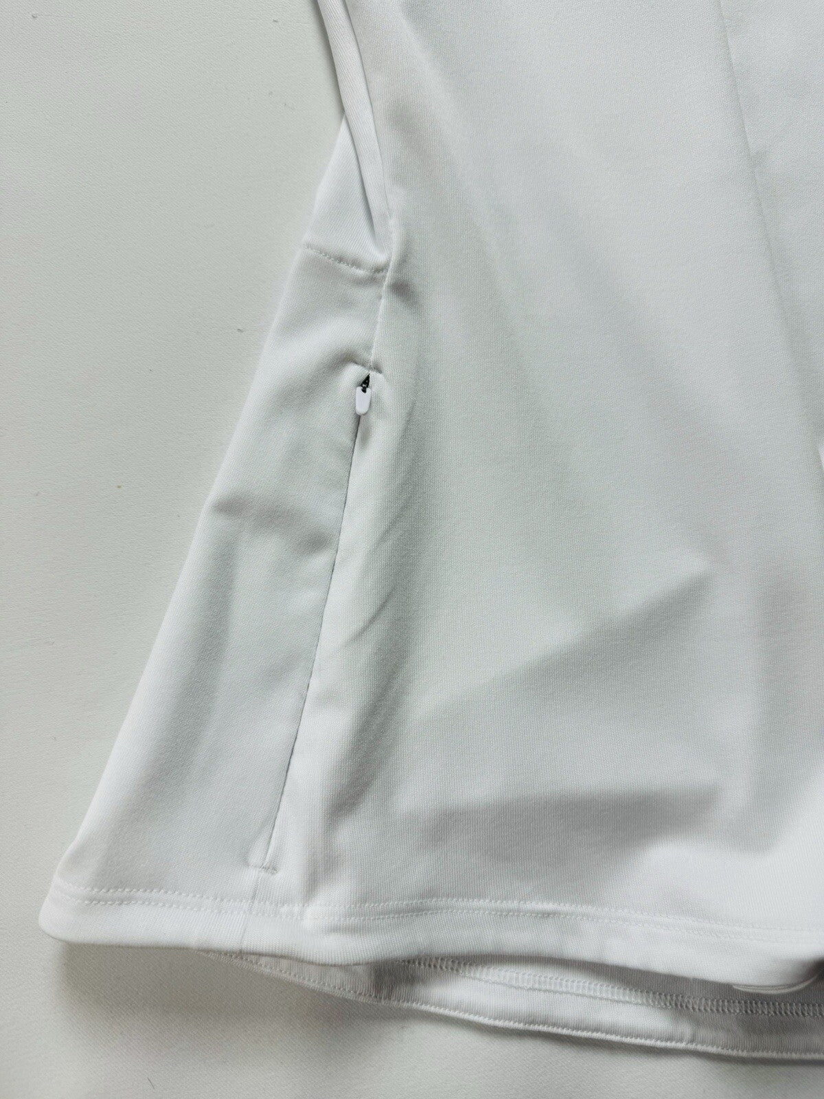 Puma Women's Half Zip Pullover Sweatshirt Size S.   (B.105)