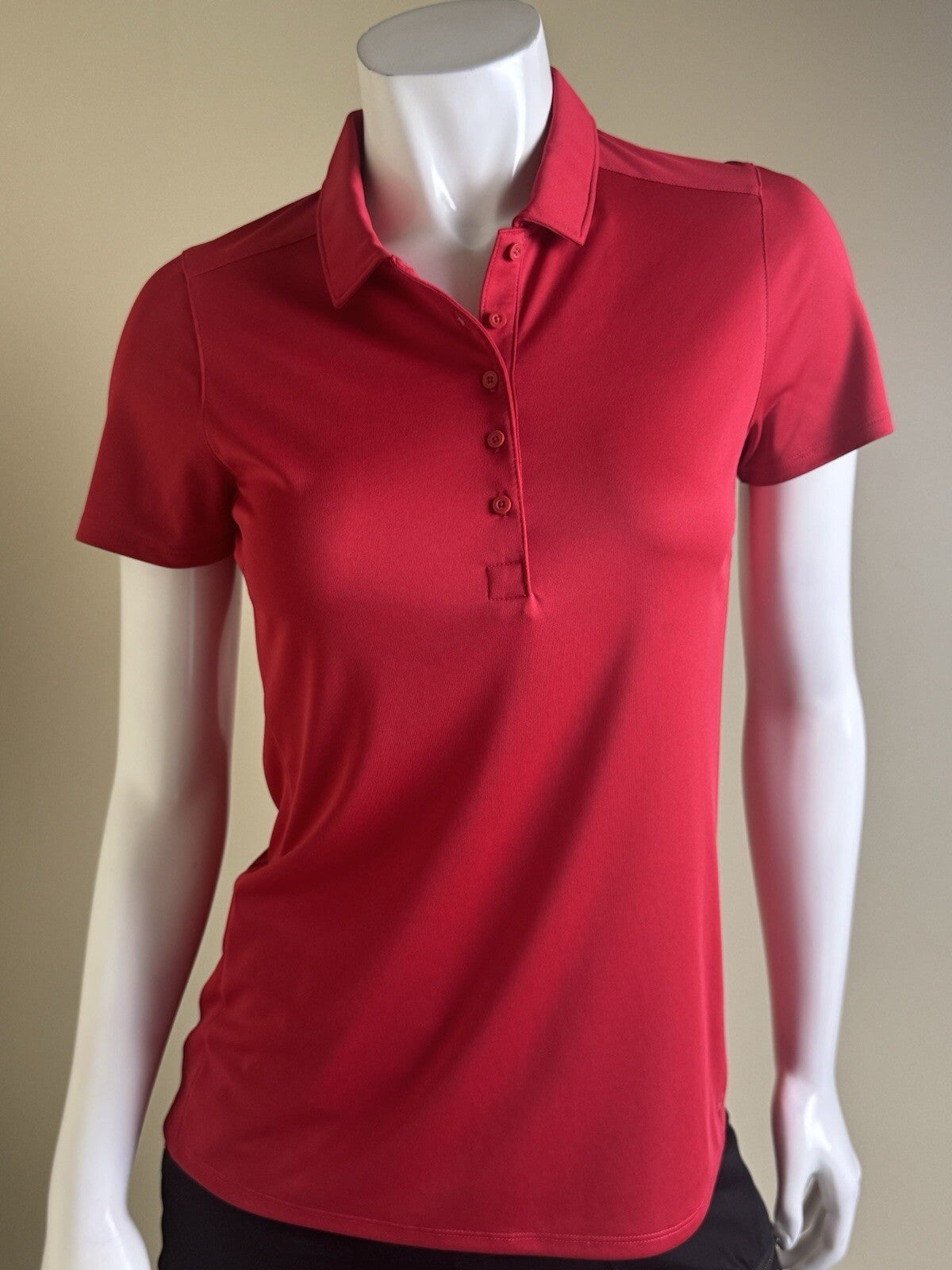 Puma Women’s Golf Shirt Red Sz S.  (B.144)