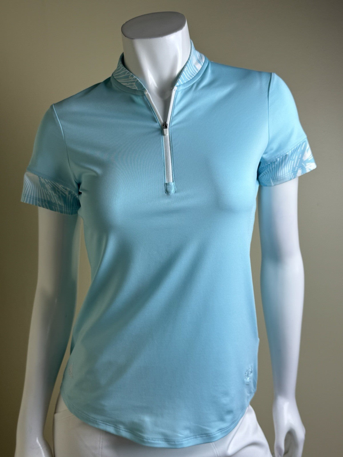 $65 Adidas Women’s Golf Shirt Sz XS Climacool  (B.157)