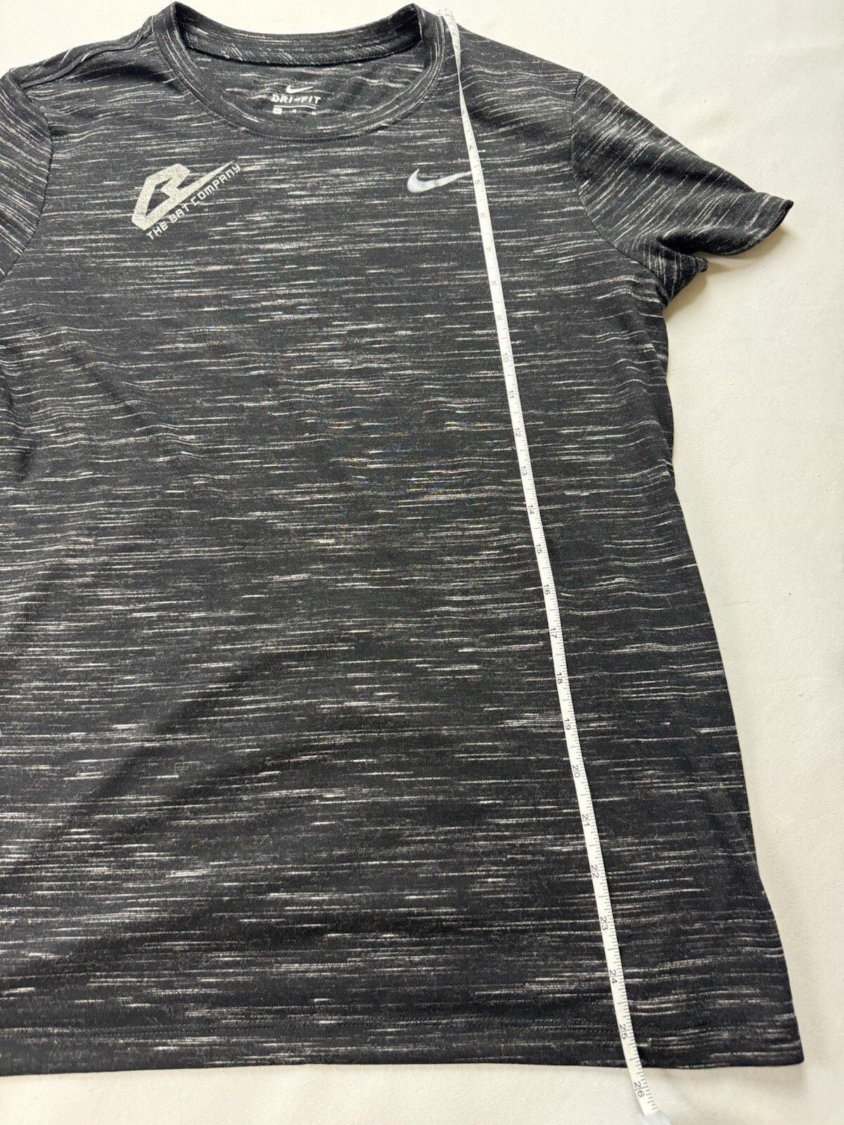 Nike Dri-fit Women’s Golf Shirt Sz M.    (B.135)