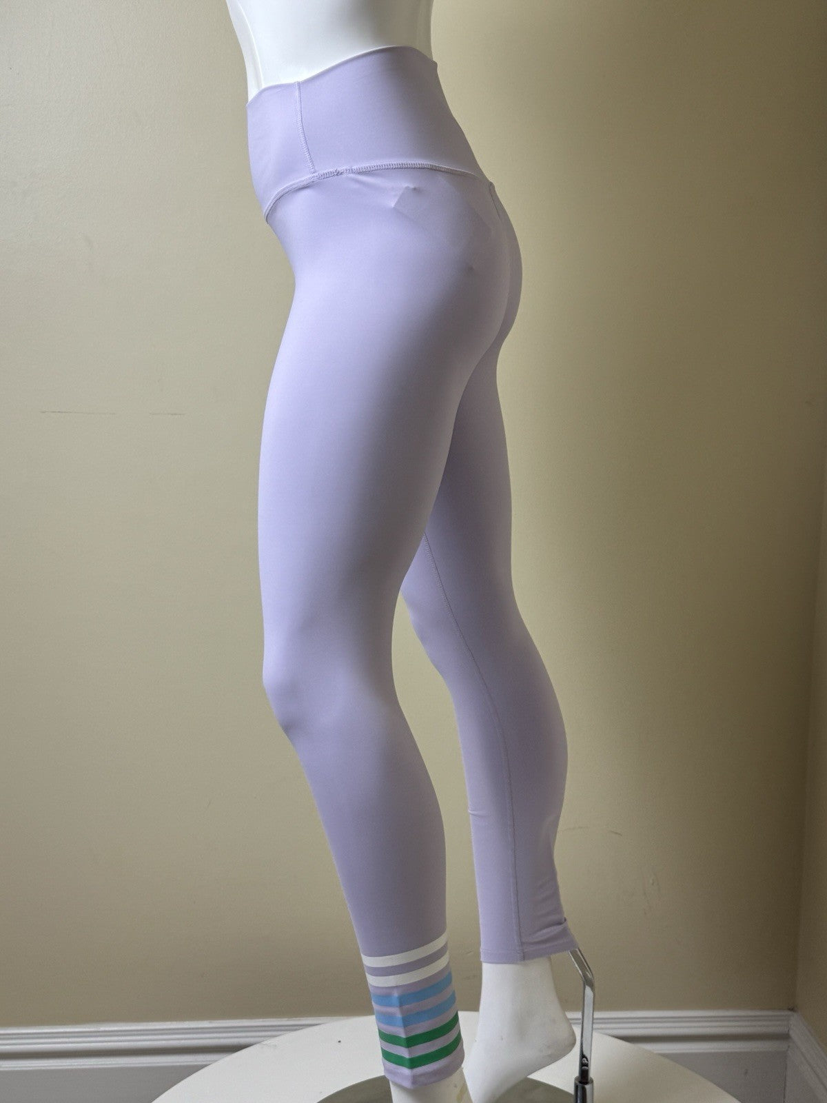 Addison Bay Randstad Leggings Activewear Sz S.       (B.165)
