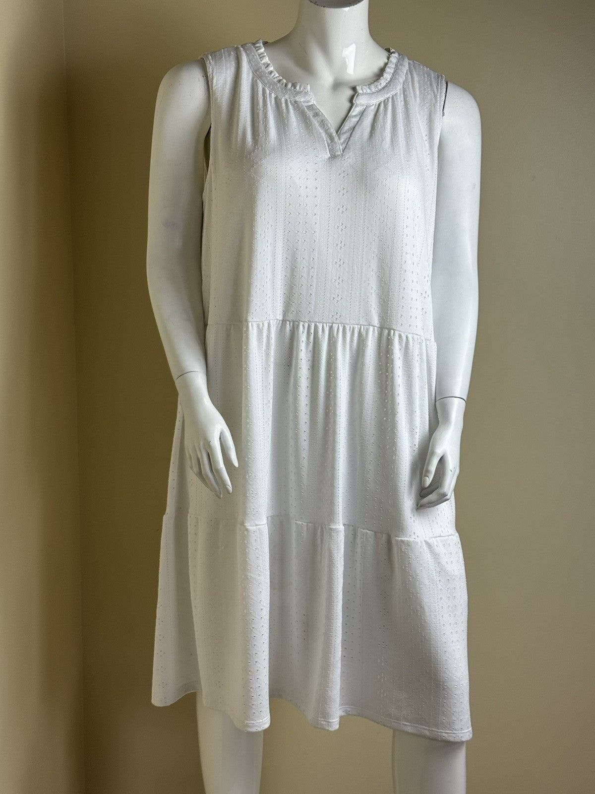 Croft & Barrow Plus Size White Dress Sz 3XL.  (B.100/1)
