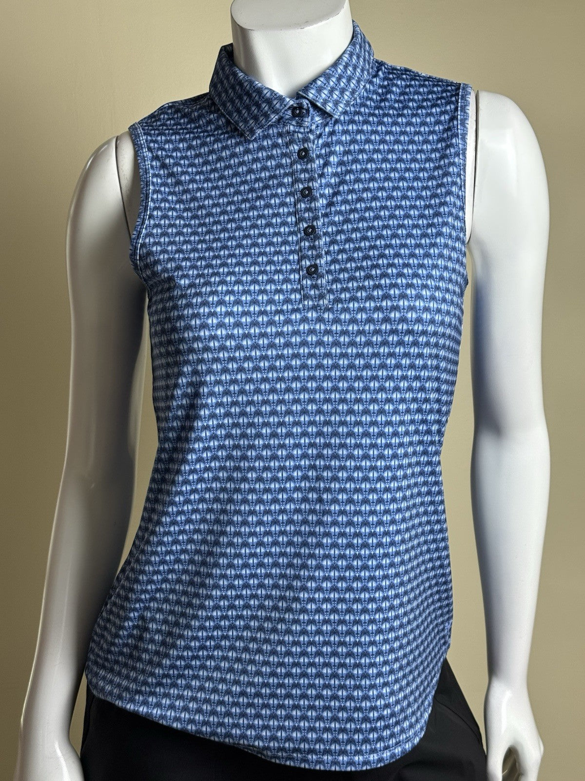 Puma Women’s Golf Shirt Sz S.   (B.183/2)