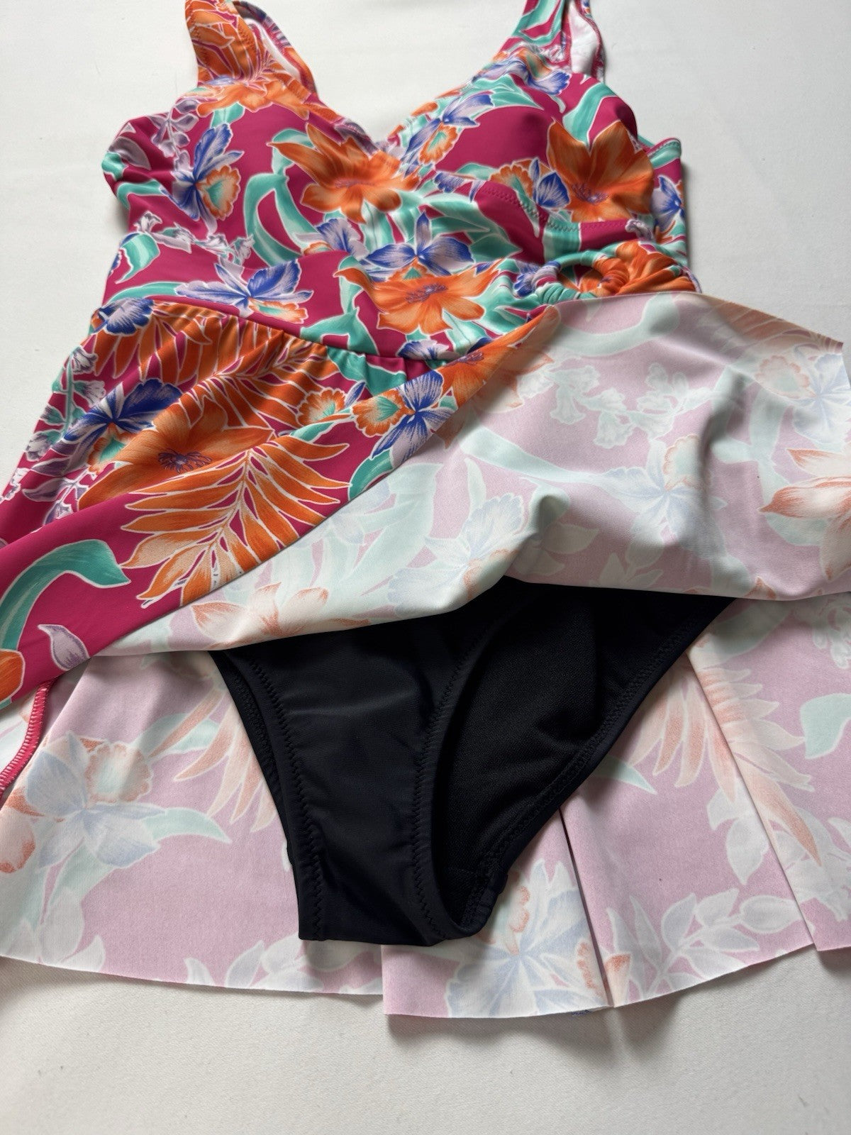 Seekers Essentials Floral One Piece Size US 10   (B.152)