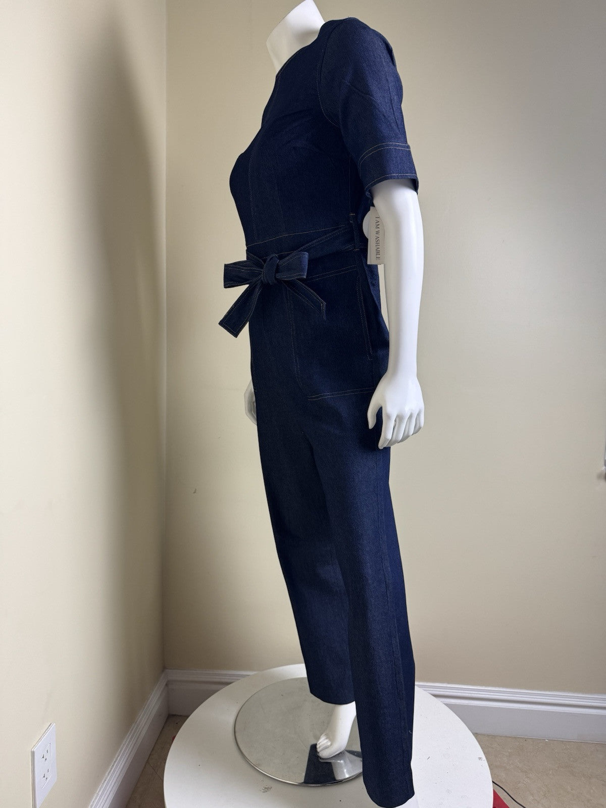 Shelby & Palmer Jumpsuit Women’s Size 8 Denim Belted Pockets.    (B.135)