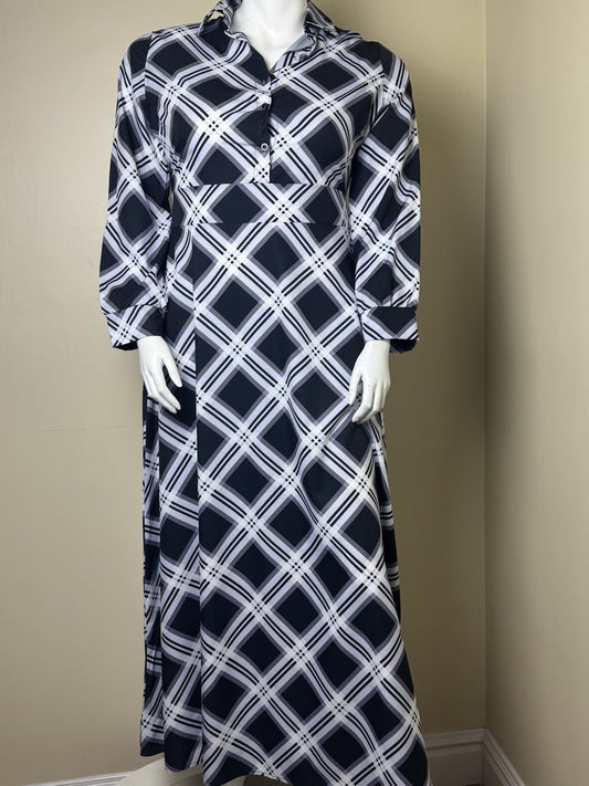 Women’s Plaid Long Sleeve Dress Size XL      (B.70)
