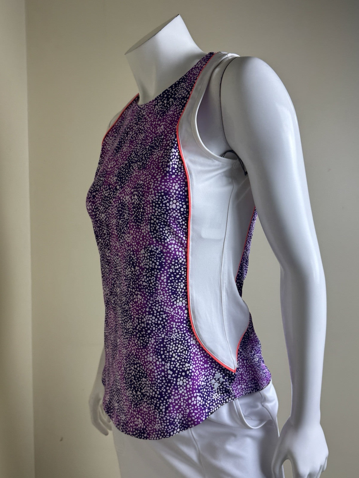 JOFIT Women’s Golf Top Size S      (B.146)