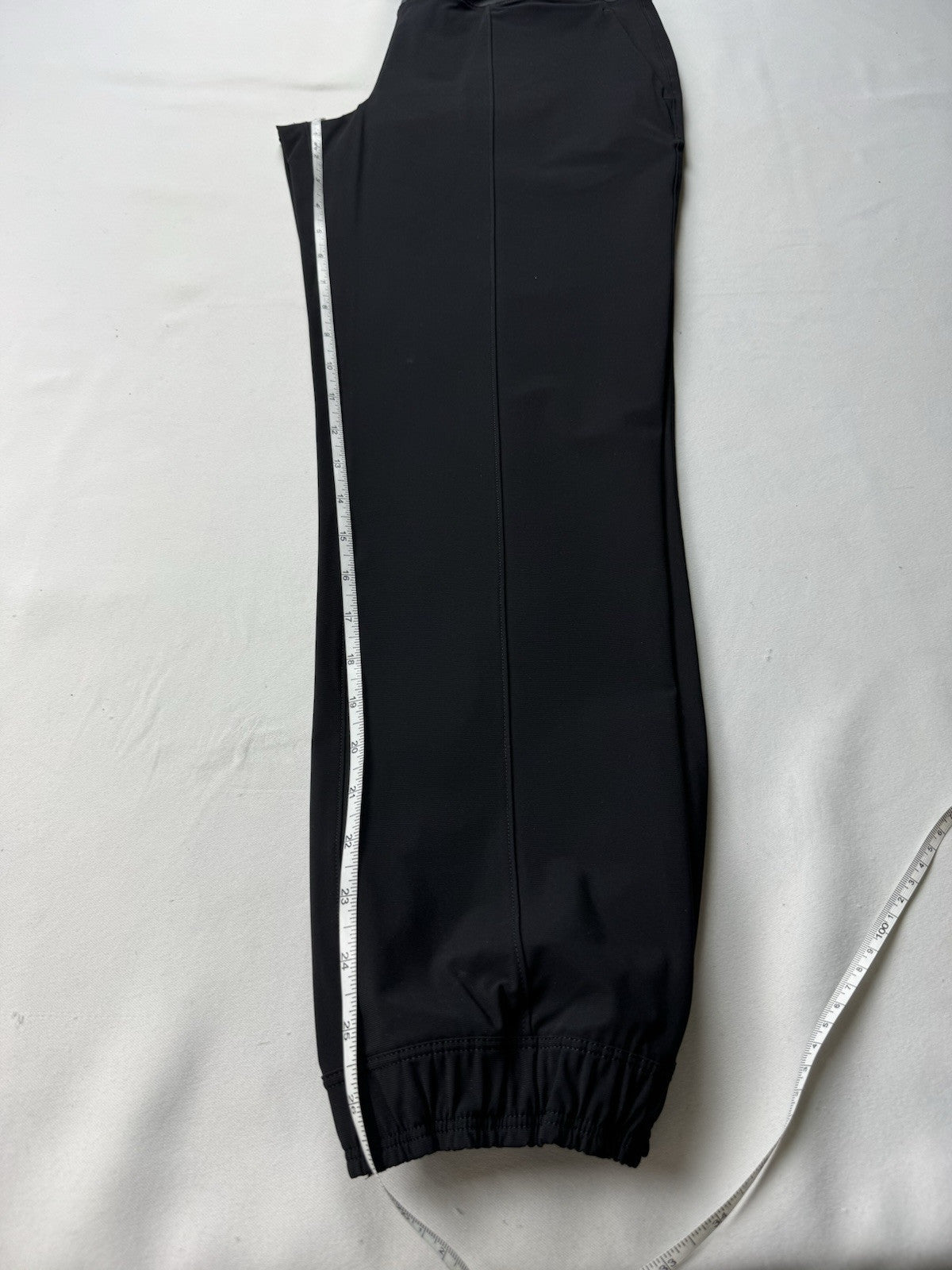 Puma Women’s Golf Pants Sz S.   (B.39)