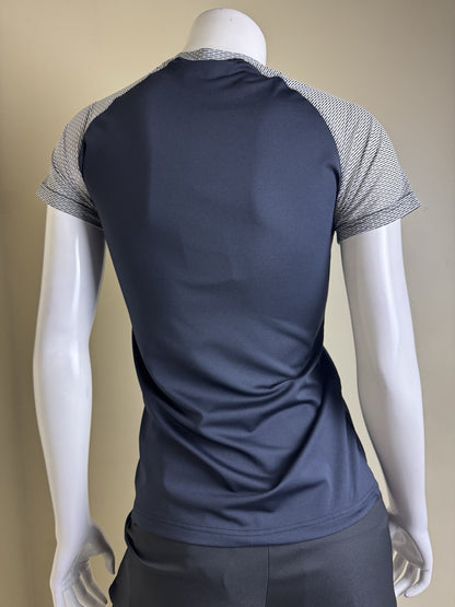 Daily Sports Women’s Golf Shirt Sz XS     (B.148)