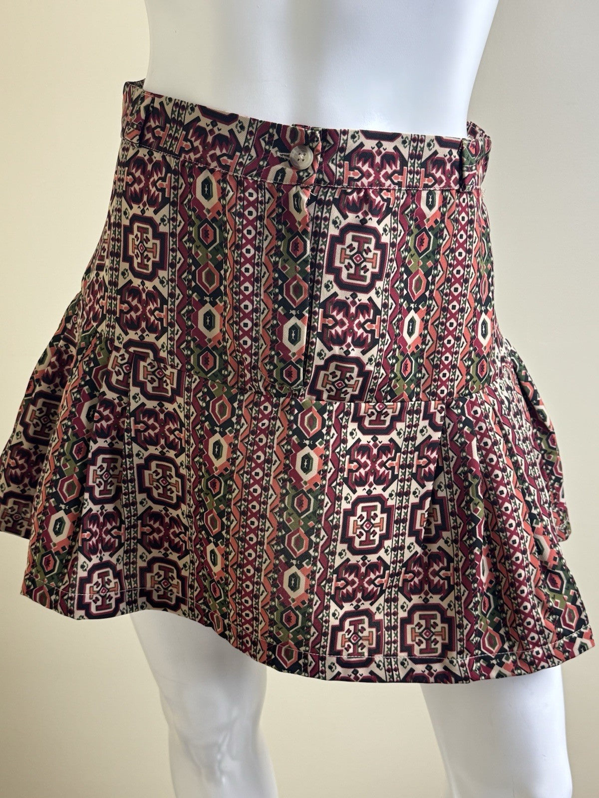 $168 Walter Baker Shauna Skirt Sz 0.     (B.148)