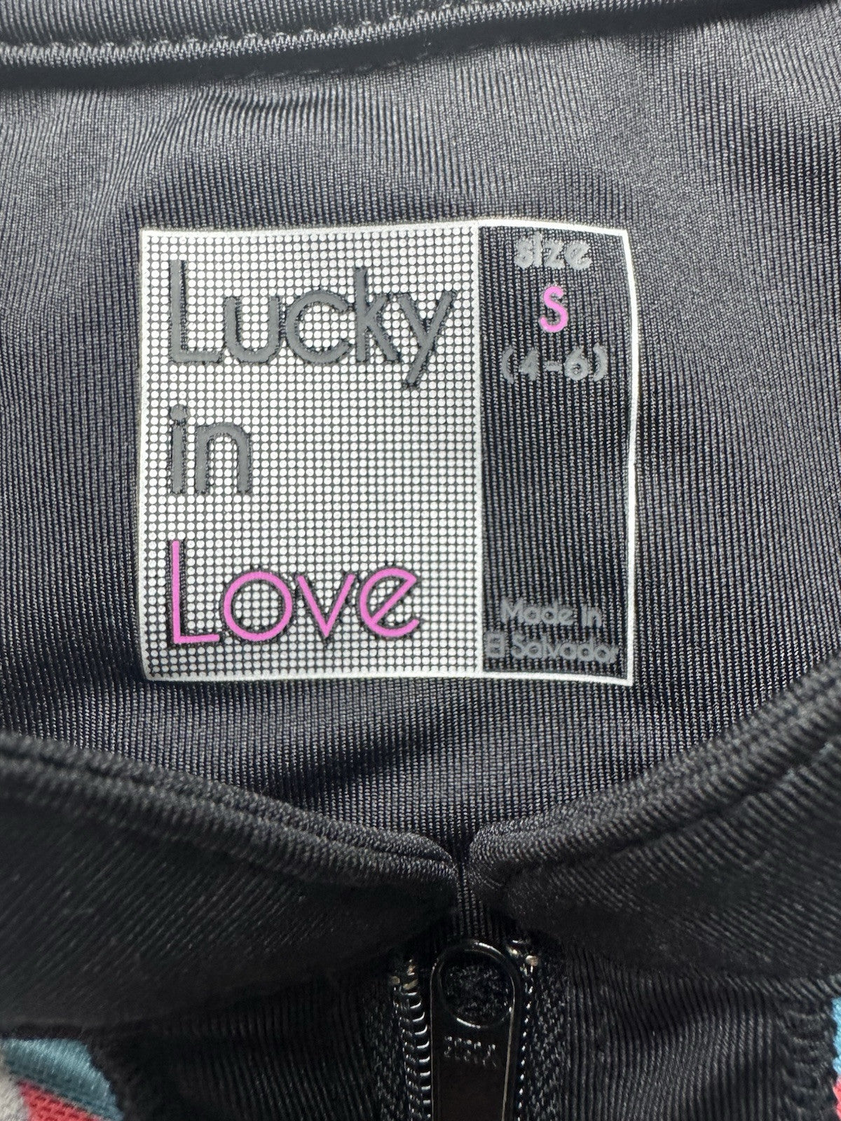 Lucky In Love Women’s Top Sleeveless Tennis Golf Shirt Sz S.     (B.33)