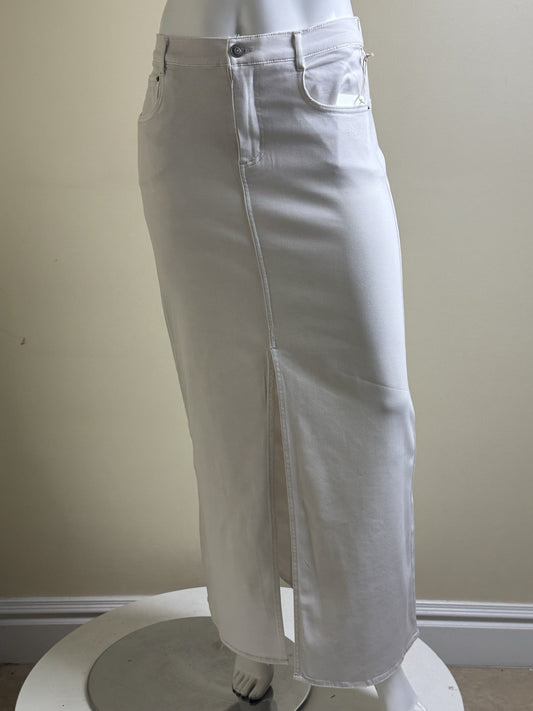 $178 Splendid Ivory Denim Long Skirt Size S.      (B.146)