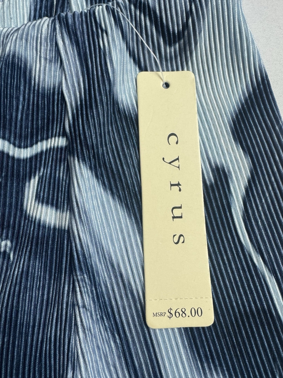 $68 Cyrus Women’s Blue Pleat Midi Skirt Sz L.    (B.82)