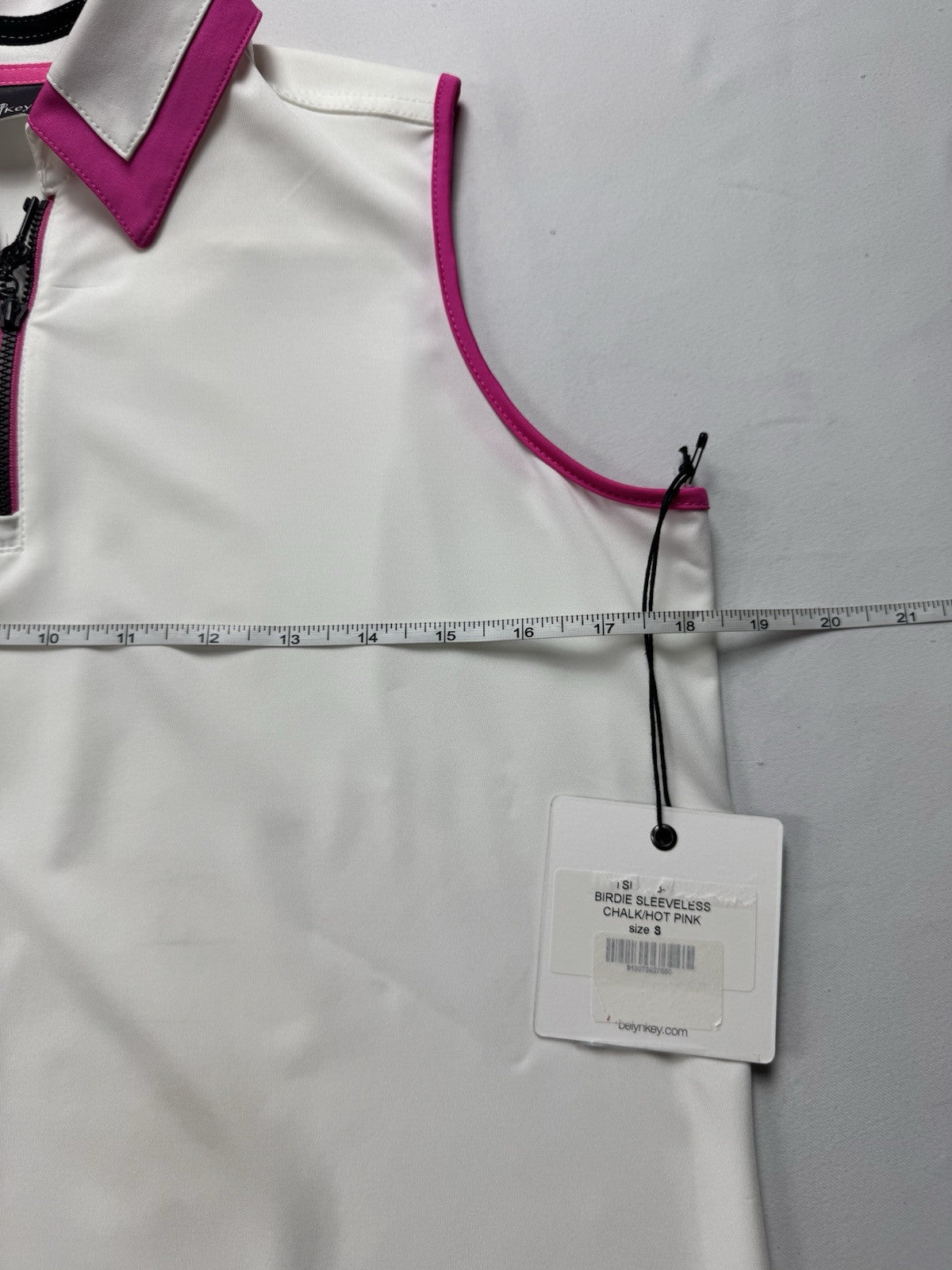 BELYN KEY Women’s Golf Shirt Sz S.    (B.33)