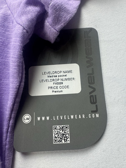 LeverWear Women's Golf shirt Sz M   (B.44)