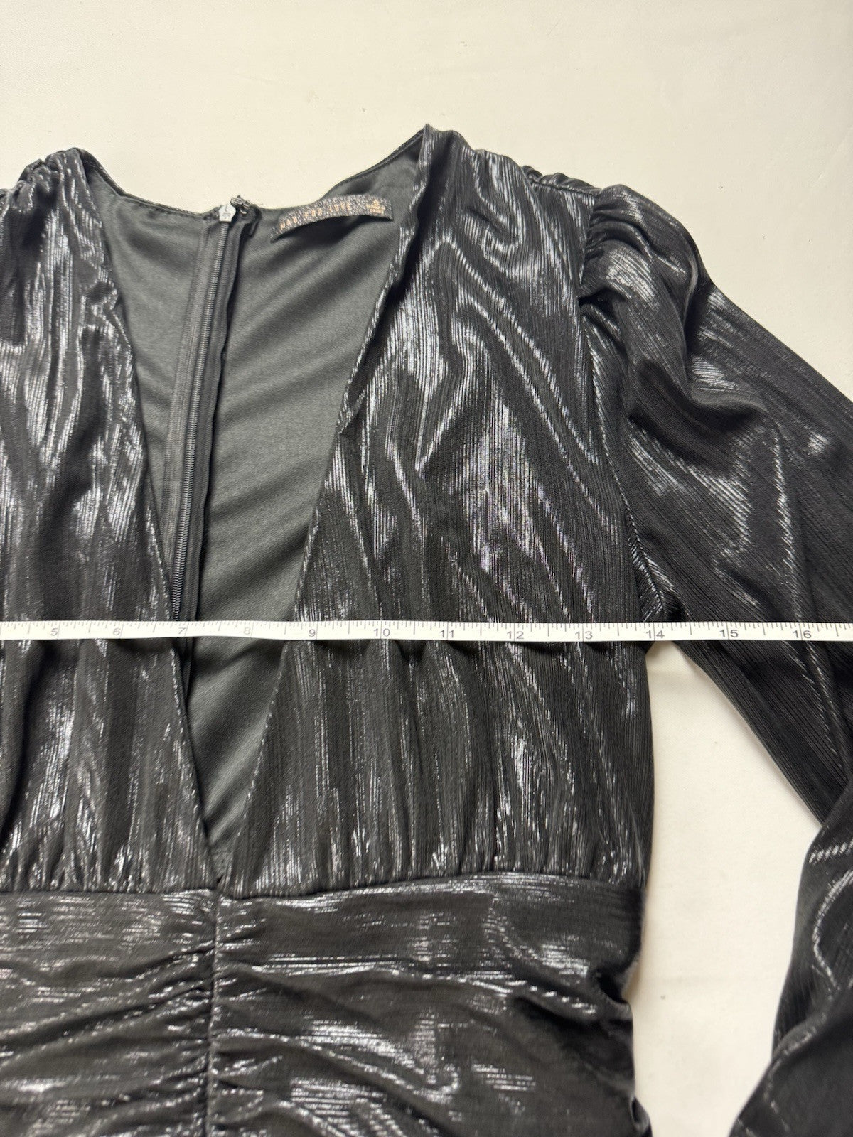 Mad For Love Black Long Sleeve Dress V-Neck Sz S. (B.147)