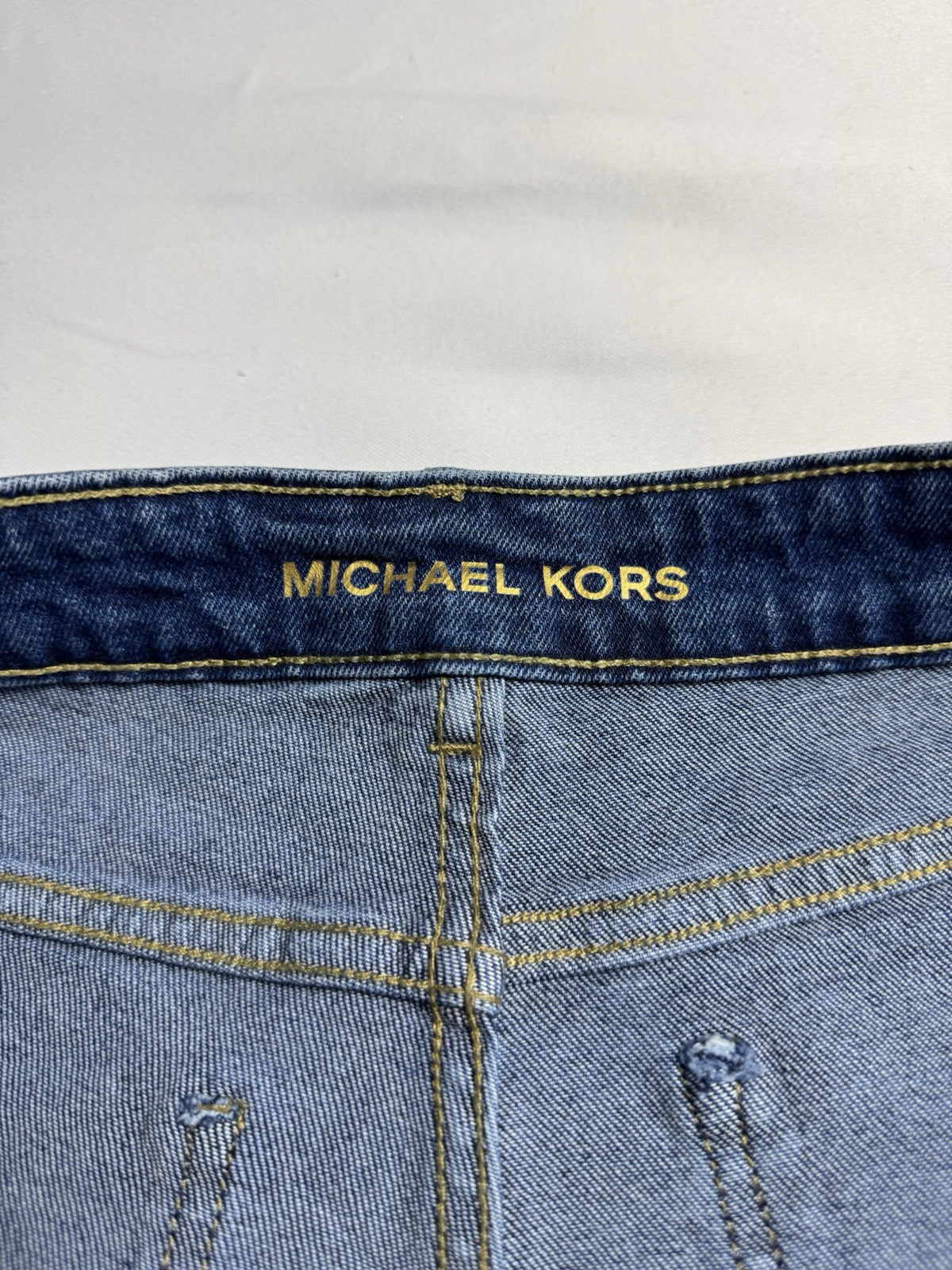 $110 Michael Kors Women’s Blue Jeans. Sz 16.    (B.124)