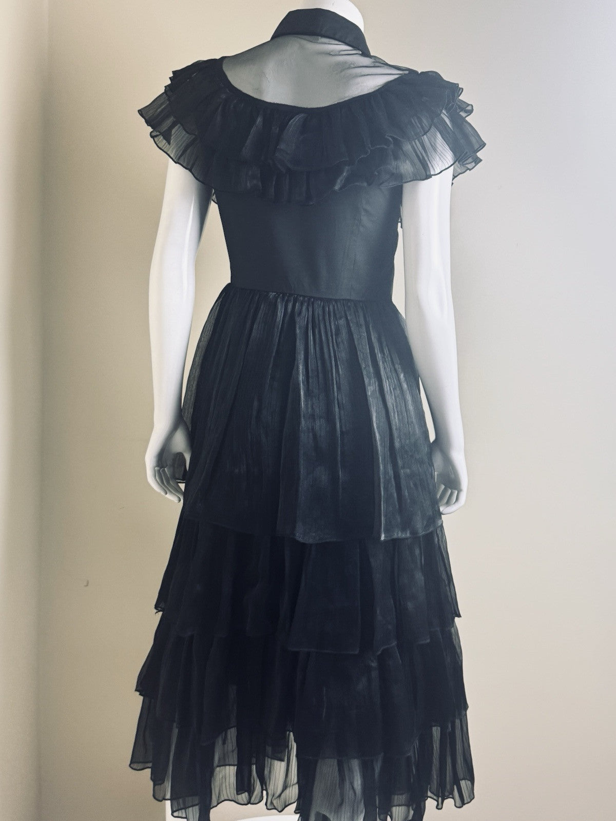 Women’s Black Mesh Dress Size M      (B.147)