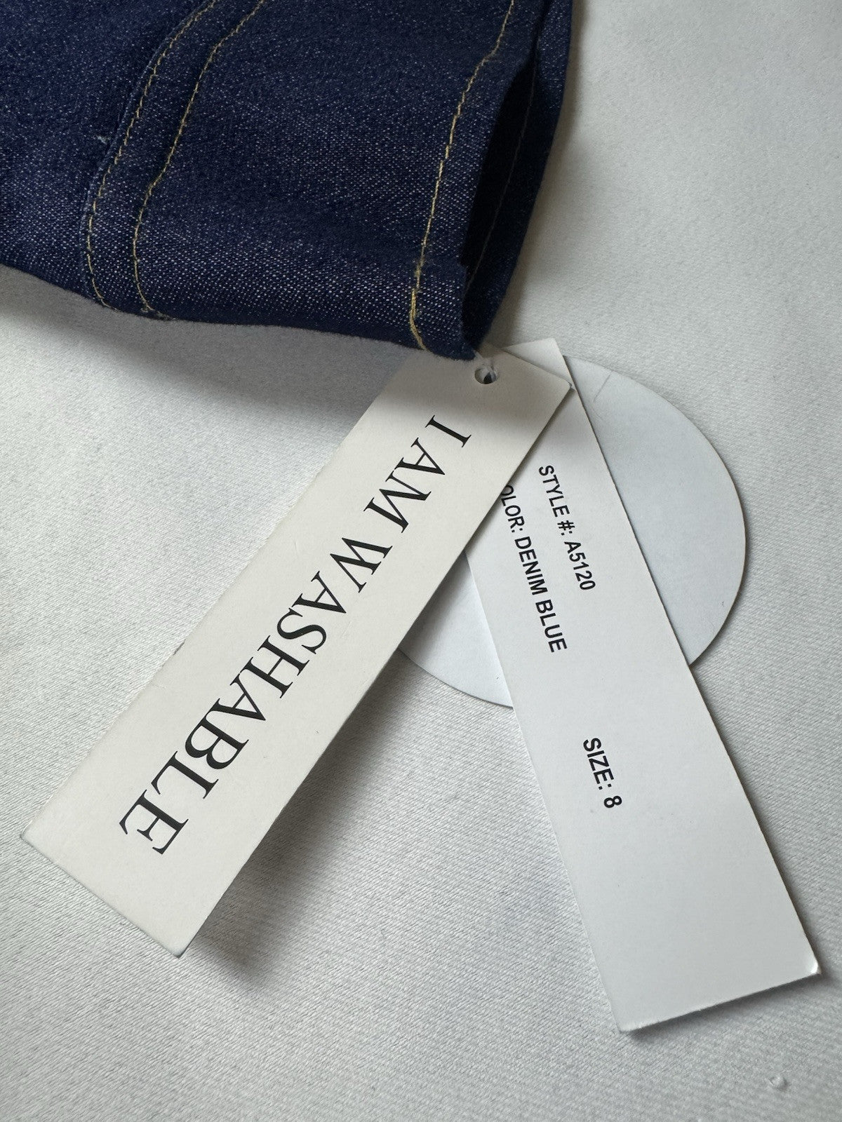 Shelby & Palmer Jumpsuit Women’s Size 8 Denim Belted Pockets.    (B.135)