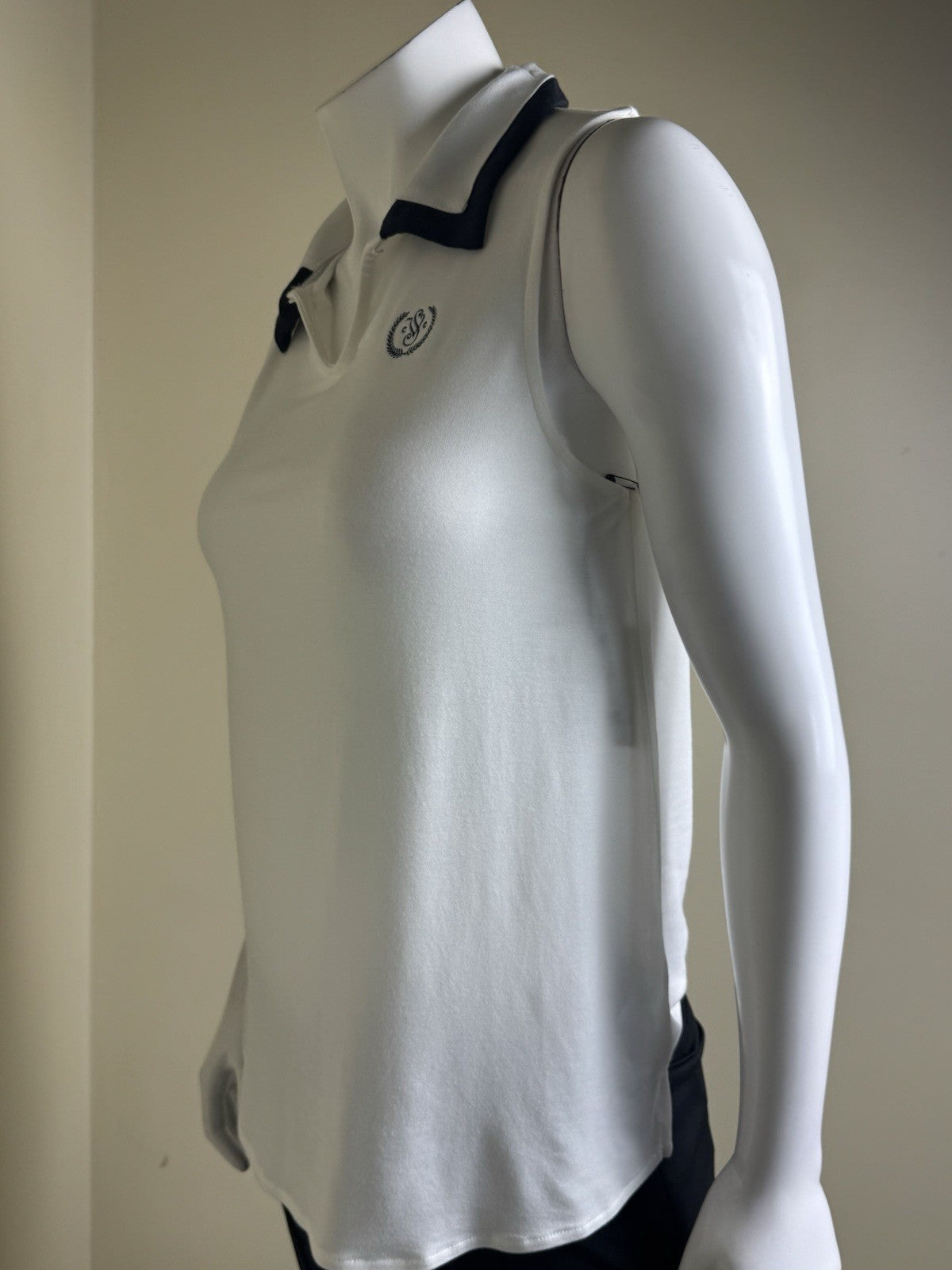 BELYN KEY Women’s Golf Shirt Sz XS.    (B.148)