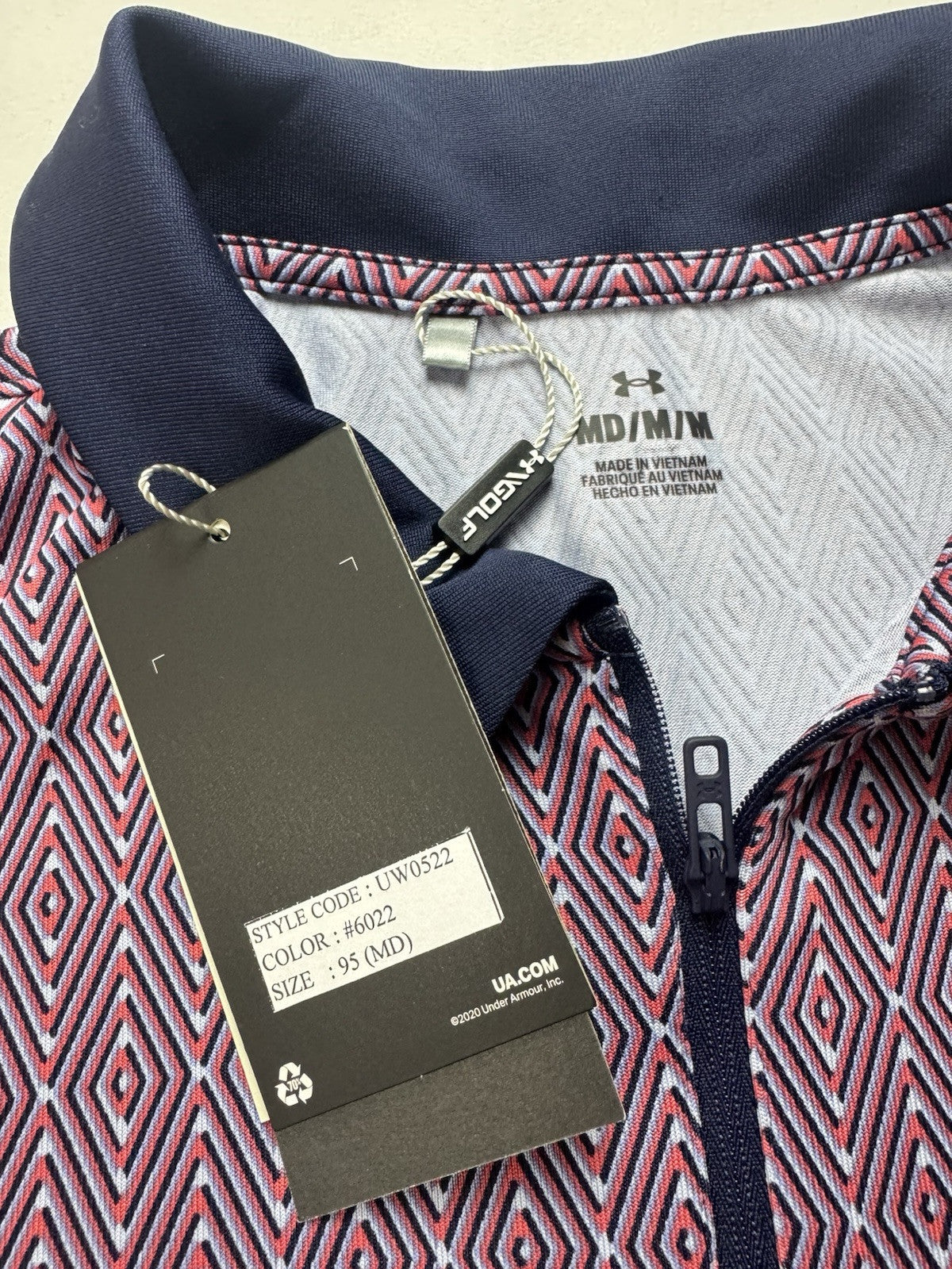 Under Armour Women's Golf Tennis Shirt Sz M.    (B.44)