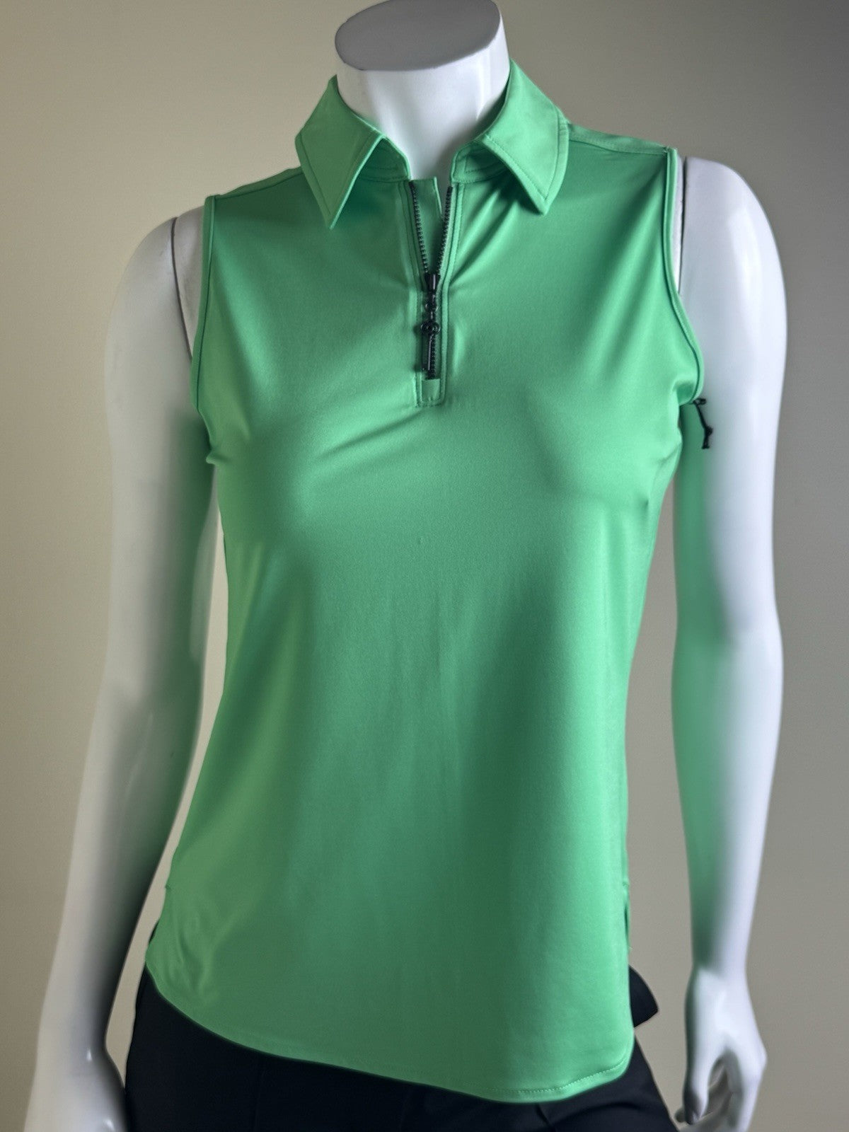 BELYN KEY Women’s Golf Shirt Sz XS.    (B.148)