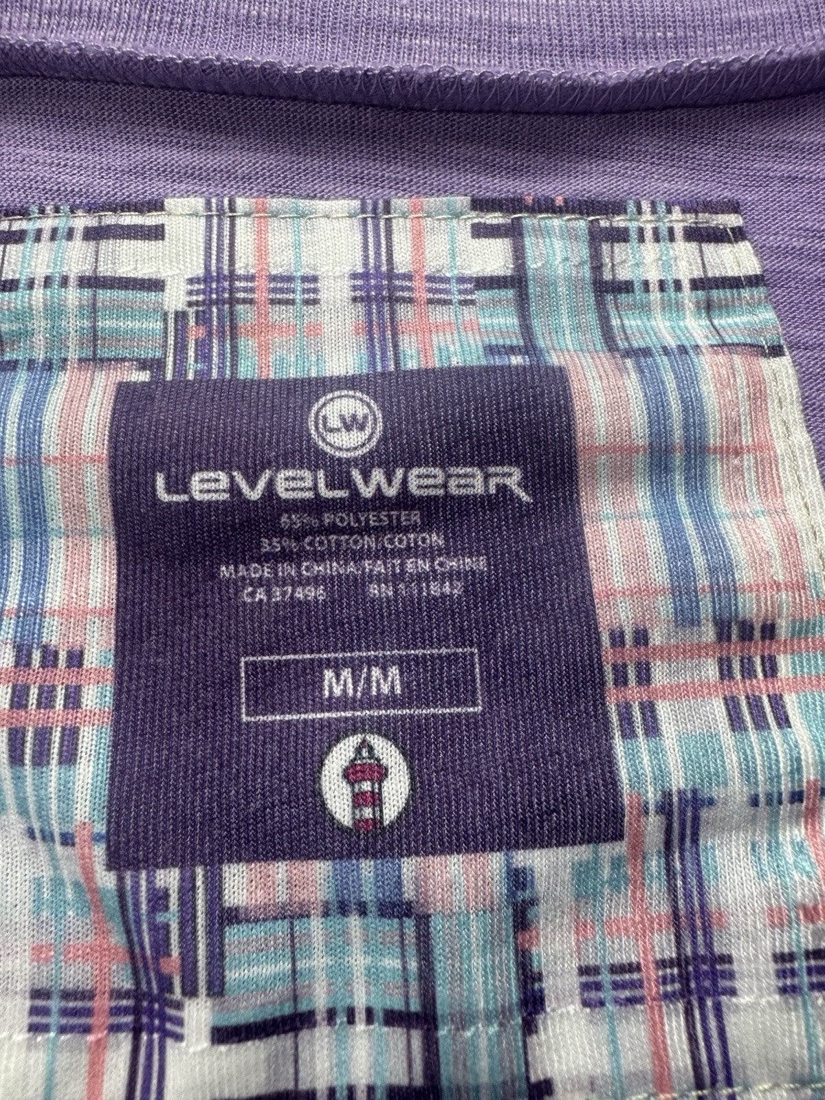 LeverWear Women's Golf shirt Sz M   (B.44)