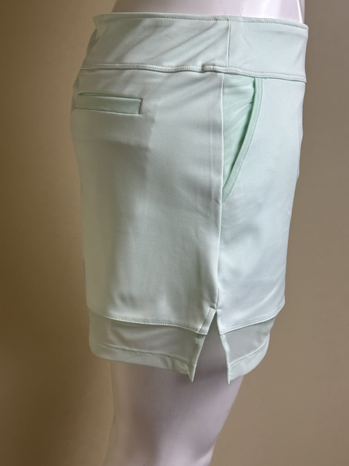 Teleri Athletics Women’s Skort Skirt Size M.  (B.43)