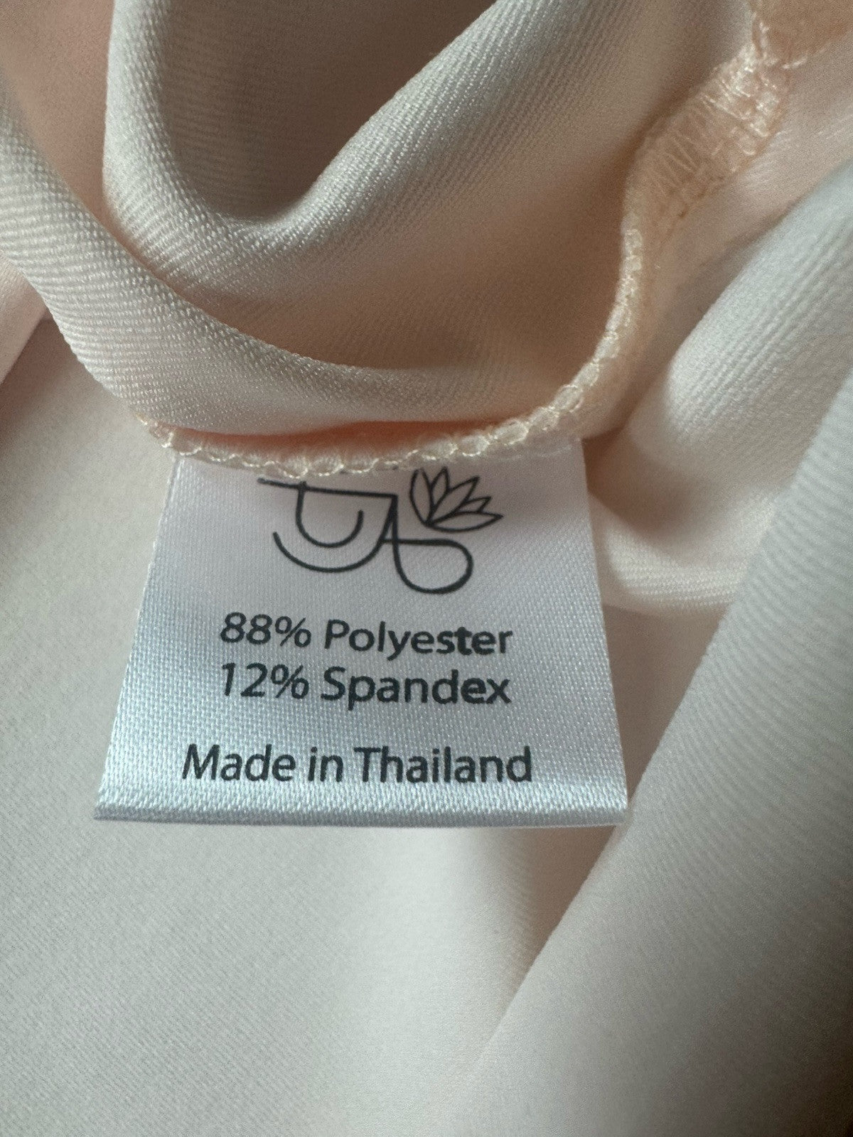 Teleri Athletics Women’s Golf Shirt Sz L.    (B.44)