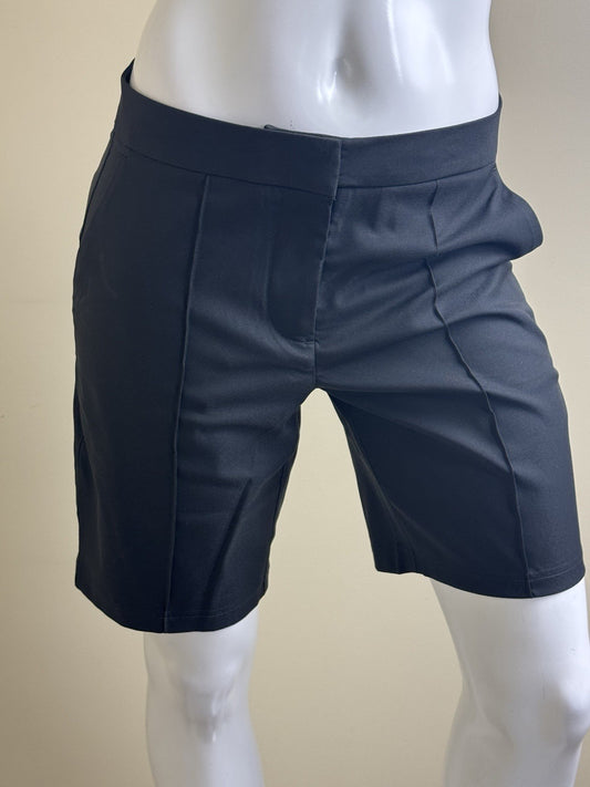 PUMA Women’s Golf Shorts Size S. (B.148)