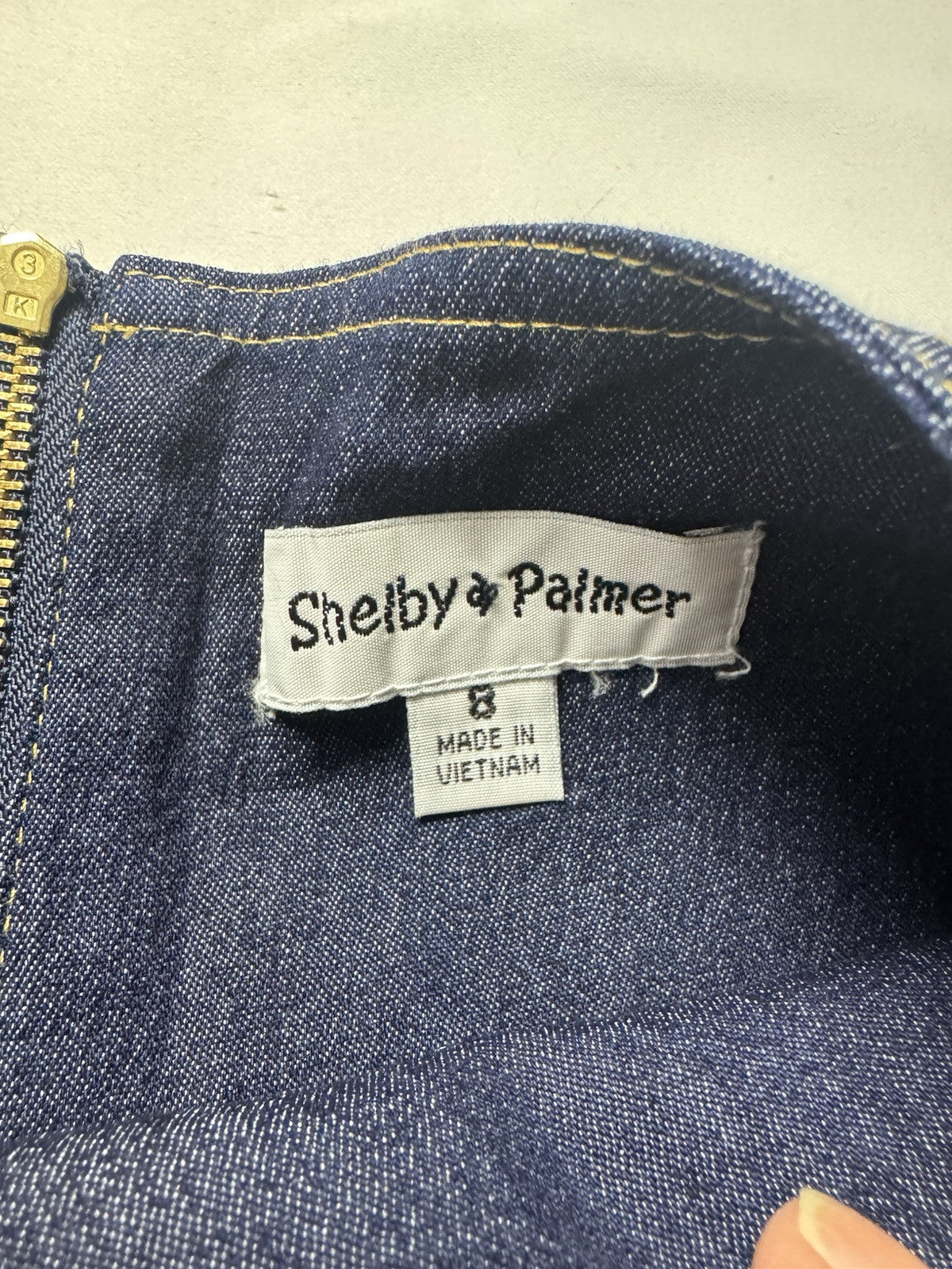 Shelby & Palmer Jumpsuit Women’s Size 8 Denim Belted Pockets.    (B.135)
