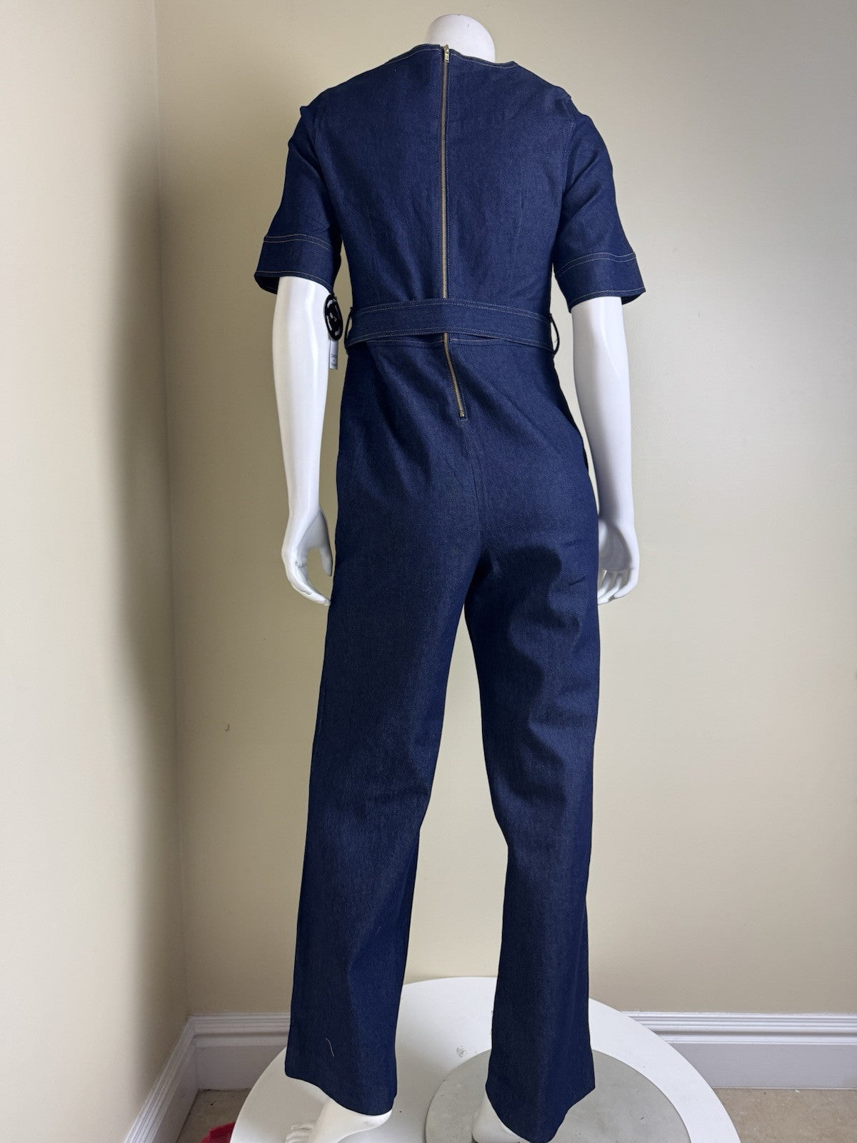 Shelby & Palmer Jumpsuit Women’s Size 8 Denim Belted Pockets.    (B.135)
