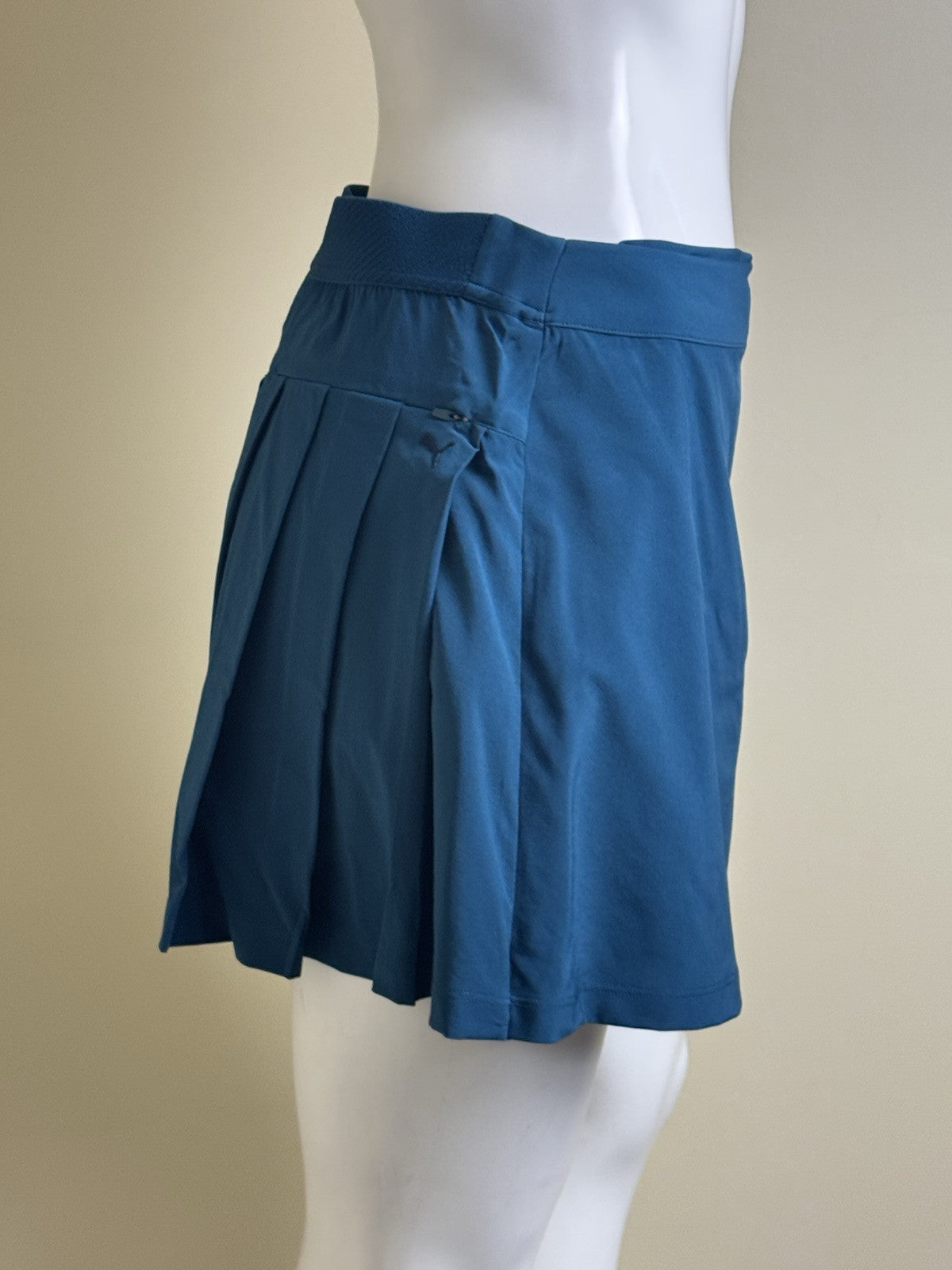 PUMA Women's Golf Tennis Skort Skirt Sz S.     (B.94)