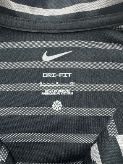 Nike Dri-fit Women’s Golf Shirt Sz S.    (B.33)