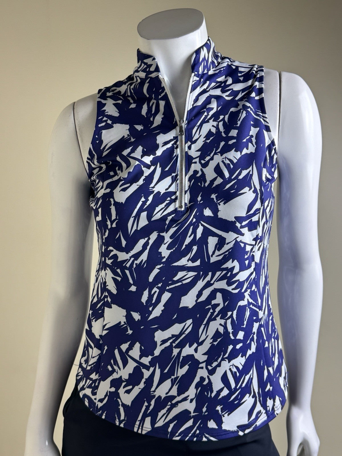 Amy Sport Women's Golf Shirt Sz XS.     (B.145)