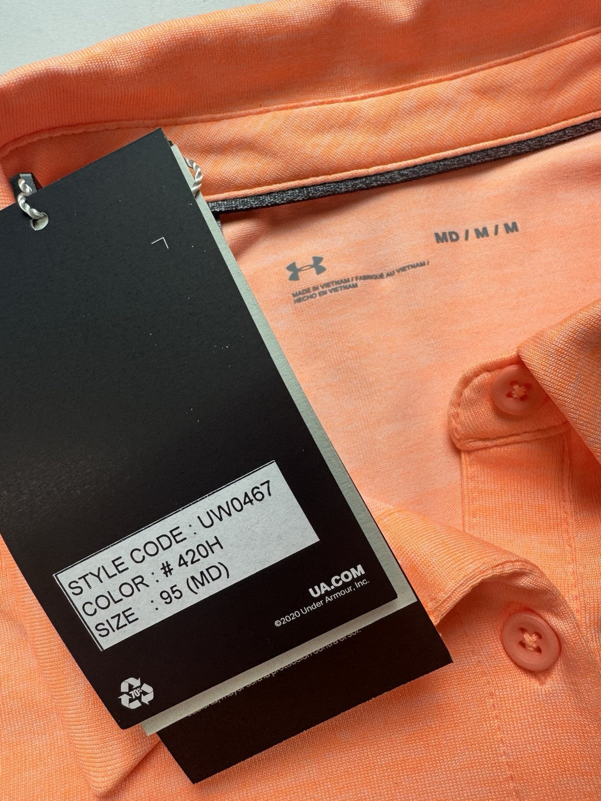 Under Armour Women's Golf Tennis Shirt Sz M.    (B.44)