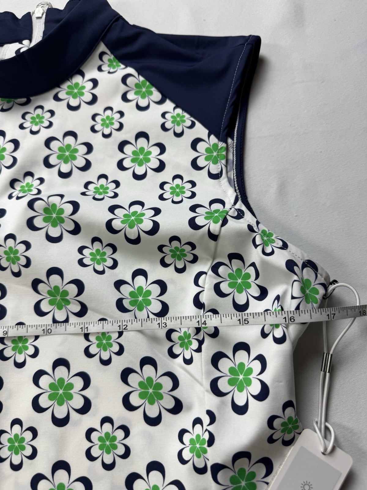 Kinona Golf Dress Pockets Floral Sz S.   (B.43)