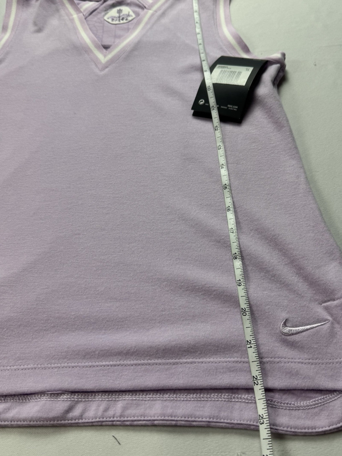 Nike Women’s Golf Sleeveless Top Sz XS. (B.148)