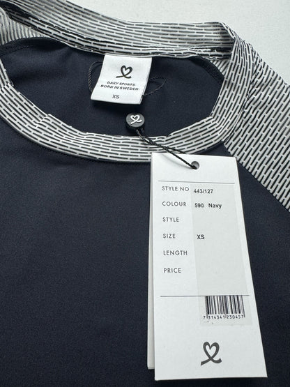 Daily Sports Women’s Golf Shirt Sz XS     (B.148)