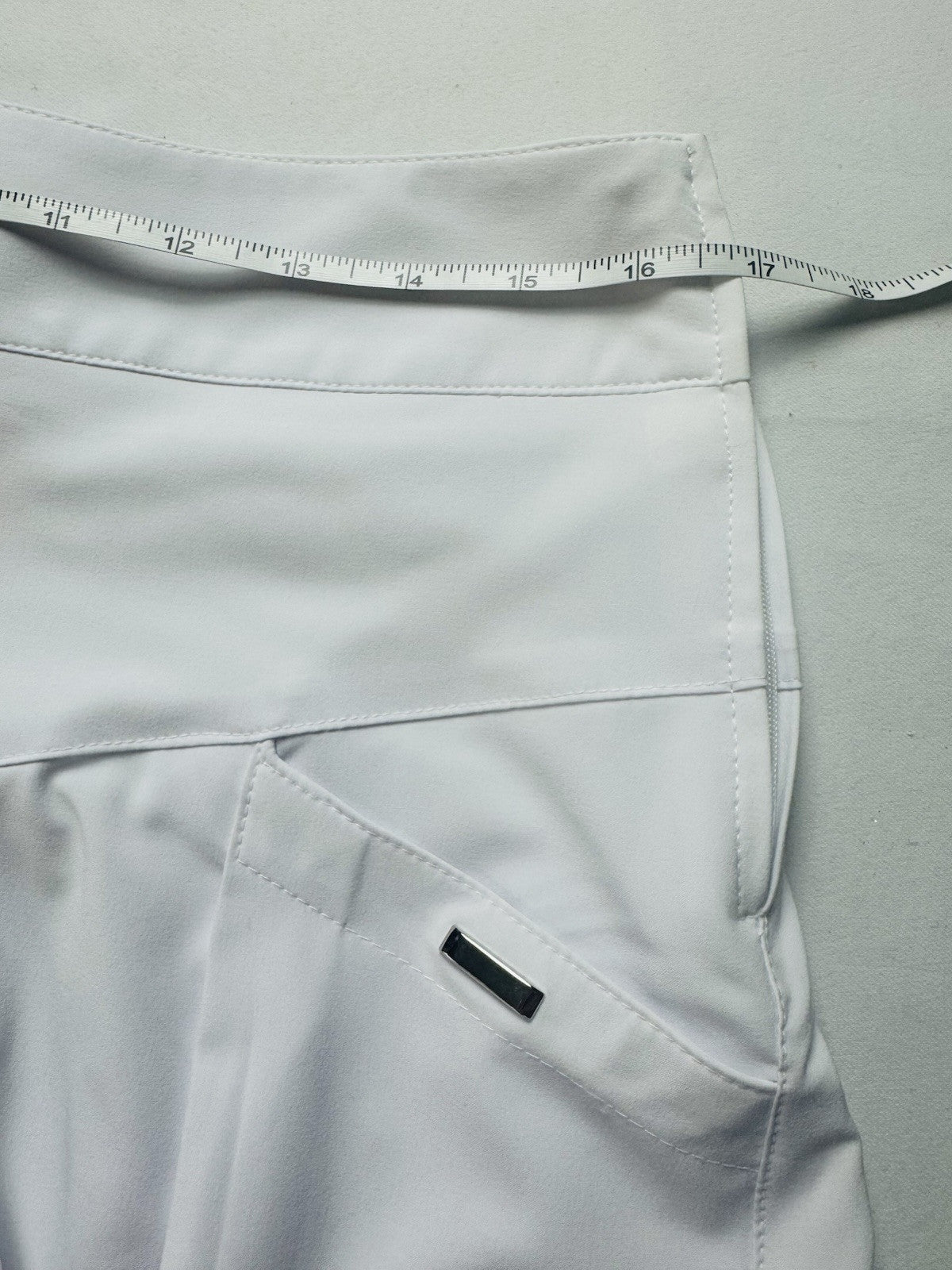 $110 Jamie Sadock Golf Women's Skort Skirt Size 10.     (B.146)