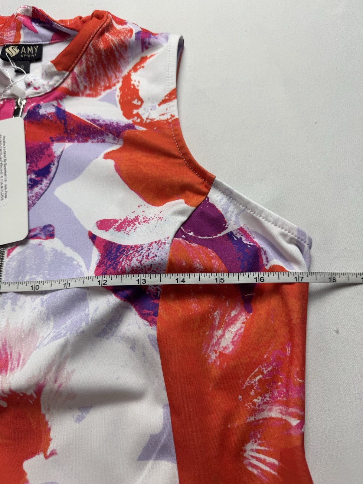 Amy Sport Women's Golf Shirt Sz S.     (B.146)