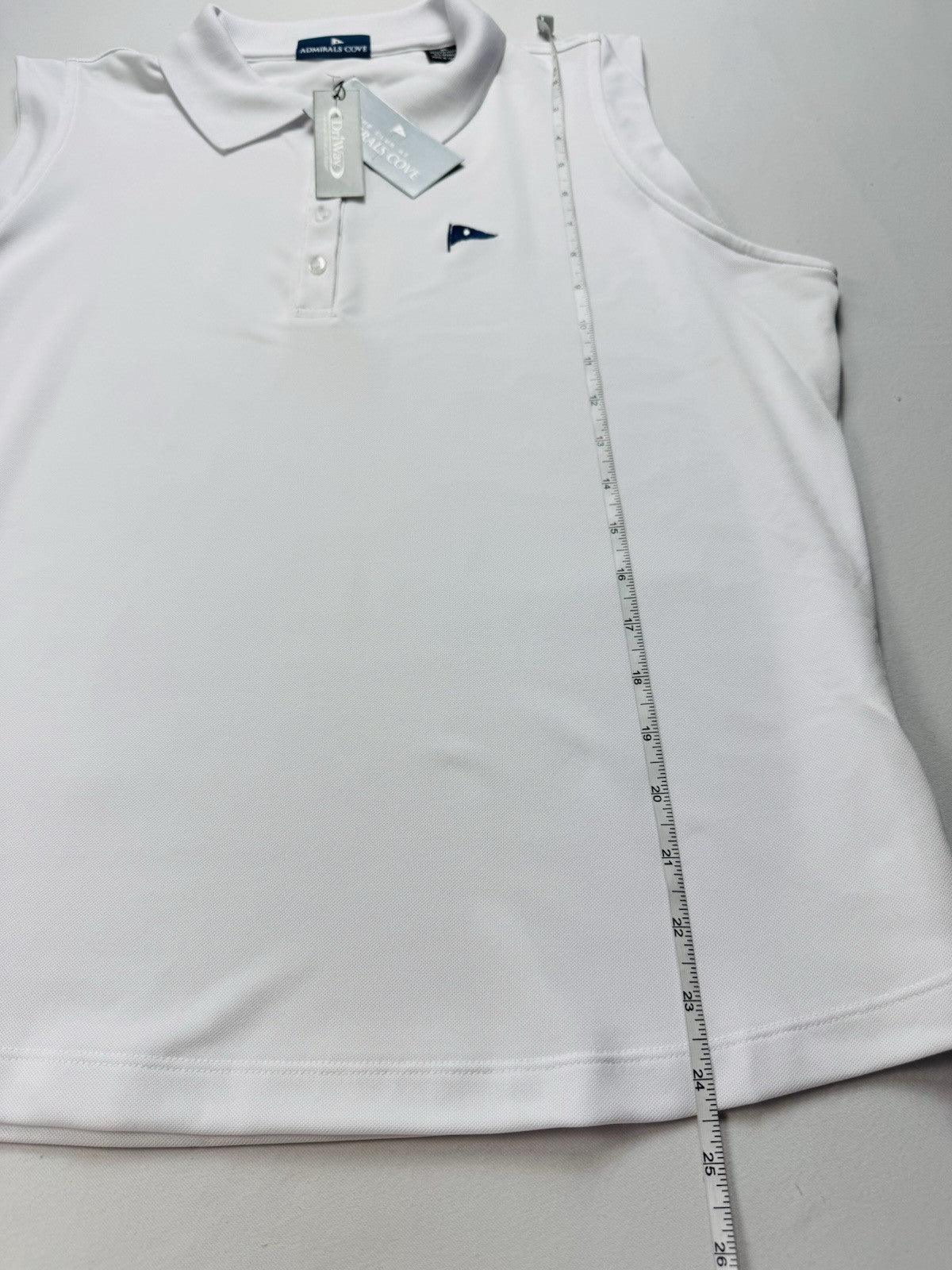 ADMIRALS COVE Women’s Golf White shirt Sz XL.  (B.39/1)