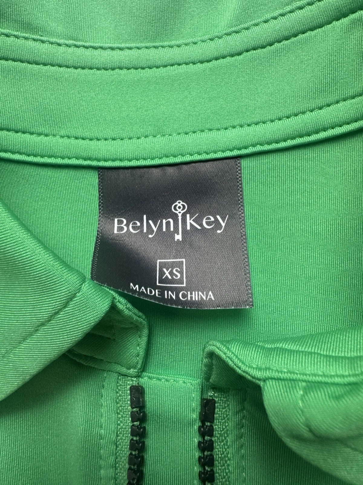 BELYN KEY Women’s Golf Shirt Sz XS.    (B.148)