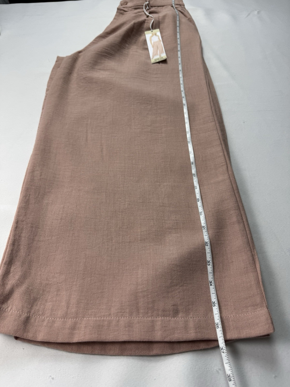 Revery Women’s Wide Leg Crop Trousers Pants Sz M. (B.118)