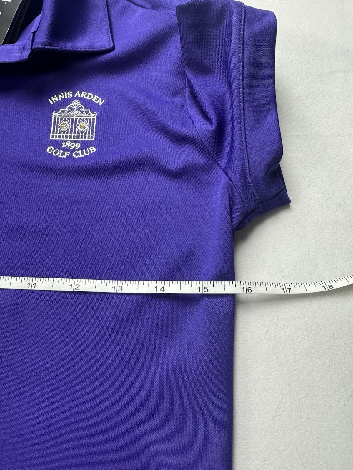 Nike Dri-fit Women’s Golf Shirt Sz S.    (B.33)