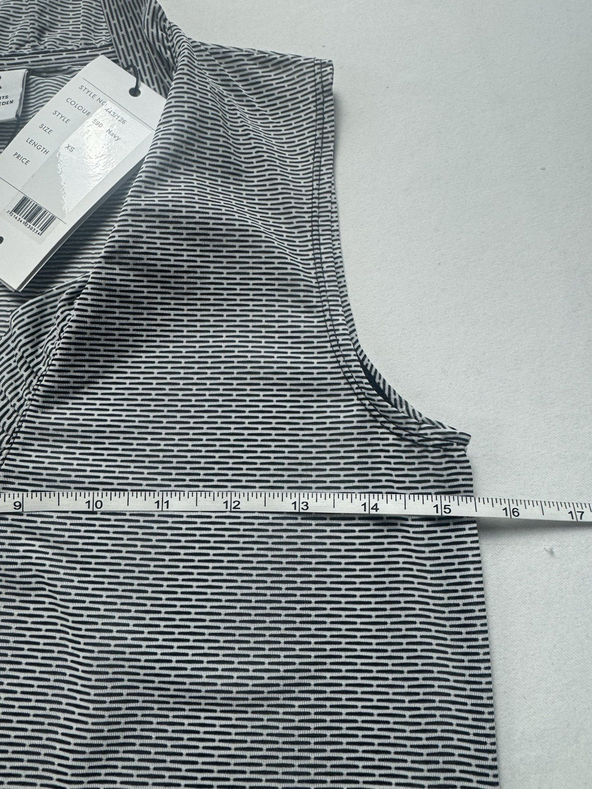 Daily Sports Women’s Golf Shirt Sz XS     (B.147)