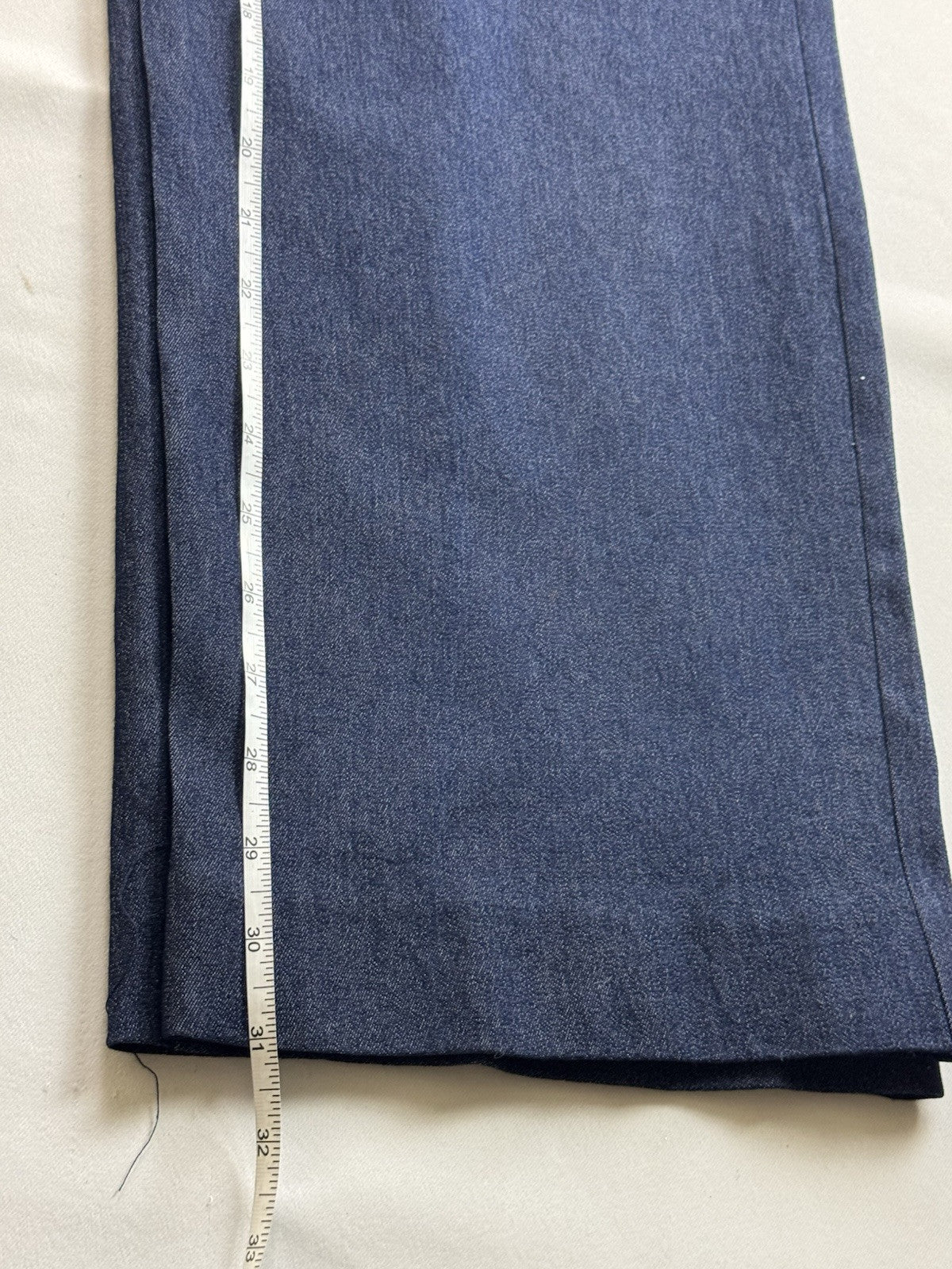 Shelby & Palmer Jumpsuit Women’s Size 8 Denim Belted Pockets.    (B.135)