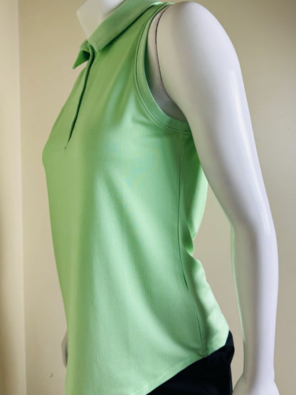 Under Armour Women's Golf Tennis Shirt Sz M.    (B.33)