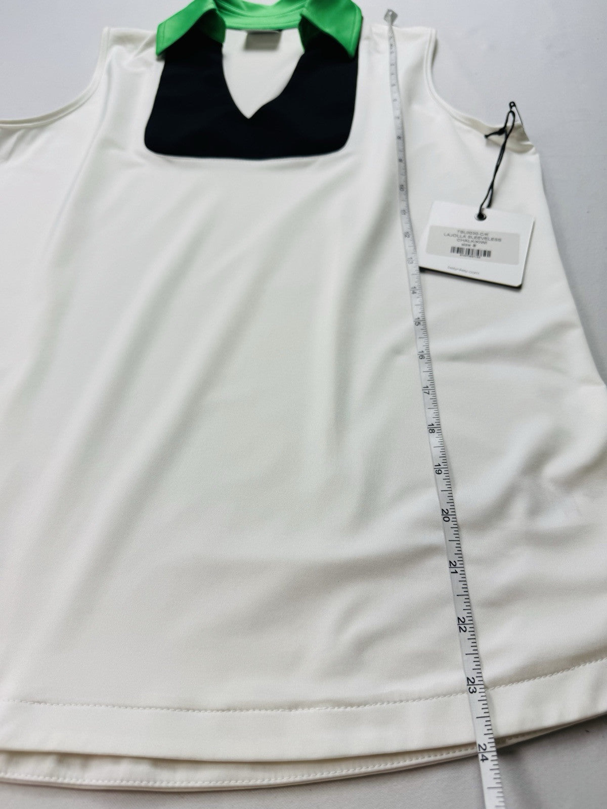 BELYN KEY Women’s Golf Shirt Sz S.    (B.33)